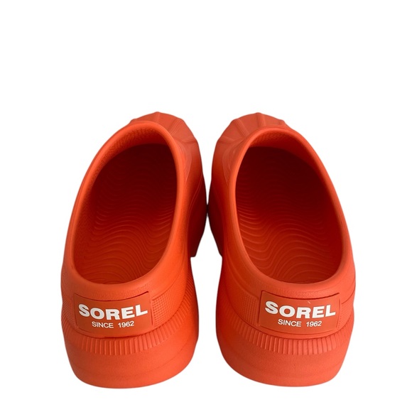 SOREL Women’s Optimized Orange Caribou Clogs  Size: 7 - Picture 5 of 7
